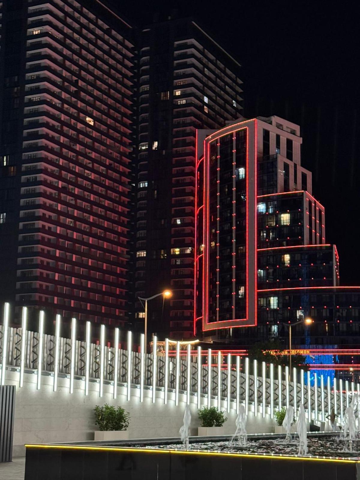 Moonlight Apart-Hotel Batumi Esterno foto