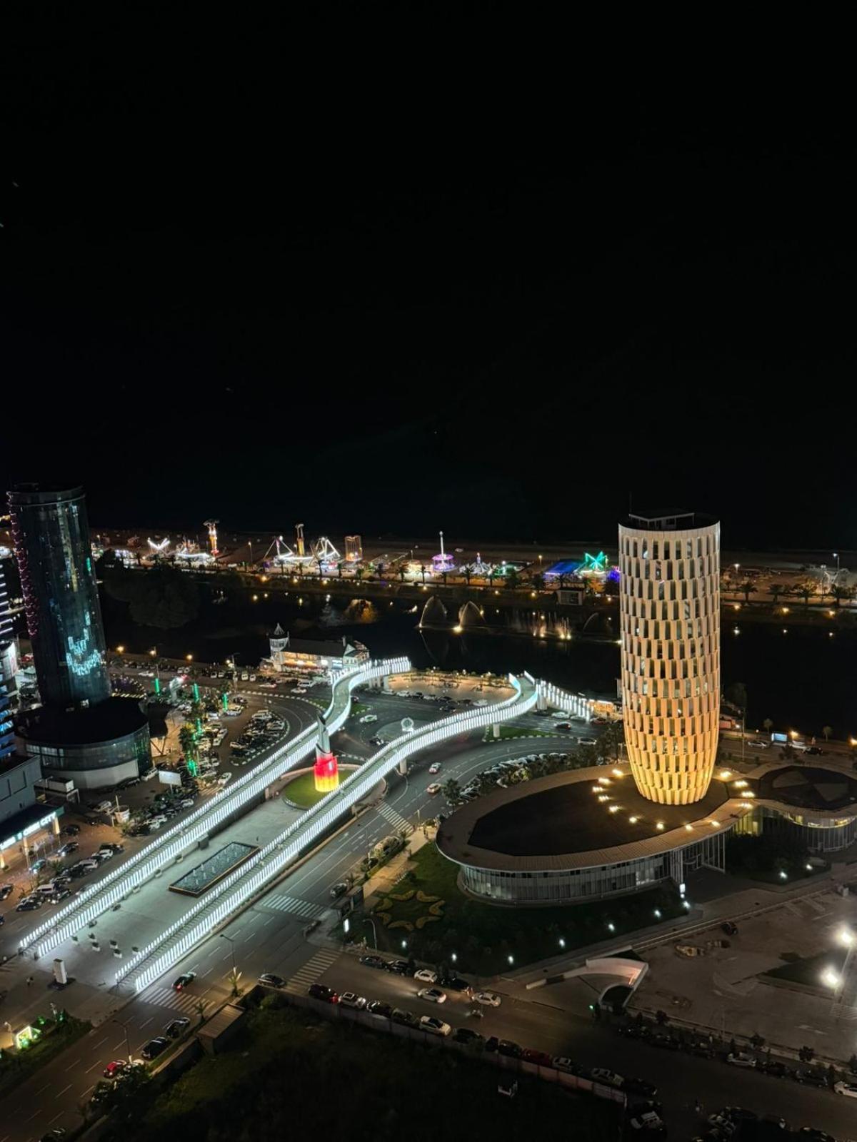 Moonlight Apart-Hotel Batumi Esterno foto