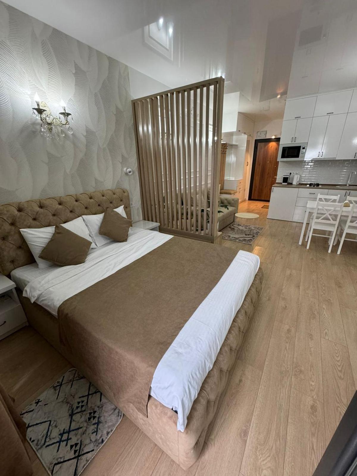 Moonlight Apart-Hotel Batumi Esterno foto