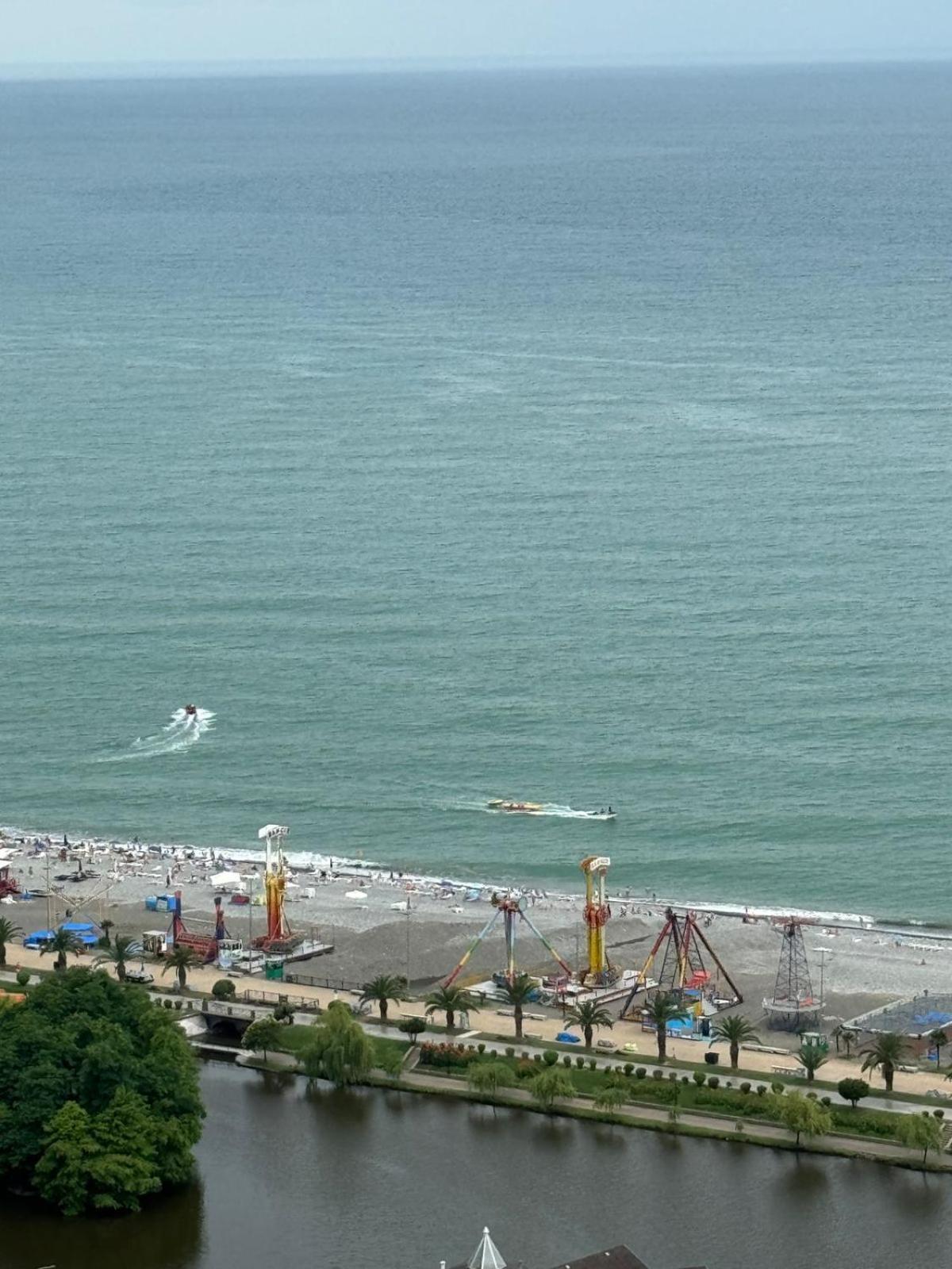 Moonlight Apart-Hotel Batumi Esterno foto